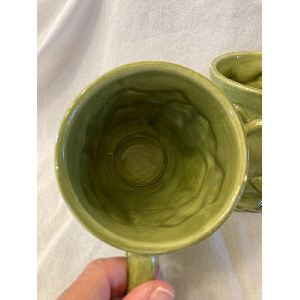 Roscher & Co Set of 3 Green Ceramic Footed Mugs Embossed Leaf Design - Picture 8 of 11